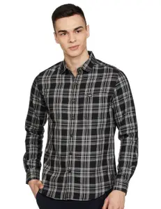 Brand: The Indian Garage Co The Indian Garage Co Men Slim Fit Checkered Full Sleeves Spread Collar Casual Shirt